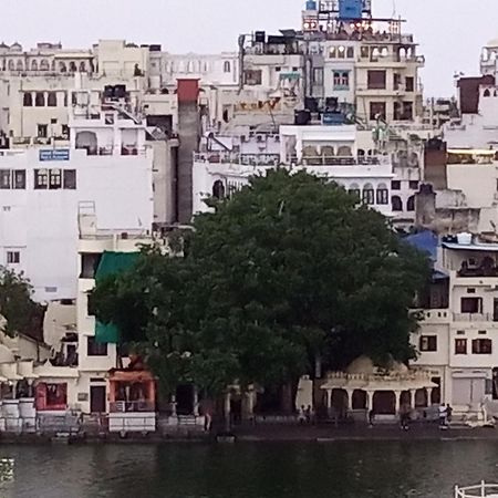 The Royal Lake View Villa Udaipur Eksteriør bilde